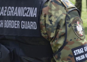 Pogranicznicy udzielili pomocy jednemu migrantowi, został on przewieziony do szpitala.