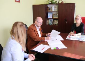 Edukacja za Bony. Kolejne umowy w ramach wsparcia finansowego "Bony Na Szkolenia"