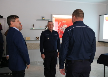 Mniej wypadków a więcej kolizji. Policjanci podsumowali stary rok.