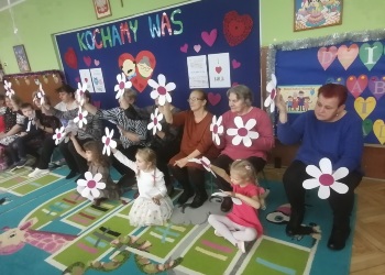 DZIEŃ BABCI I DZIADKA W PRZEDSZKOLU NR 1 W SOKÓŁCE