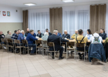 Ich motto brzmi: „działamy i rozwijamy się”.