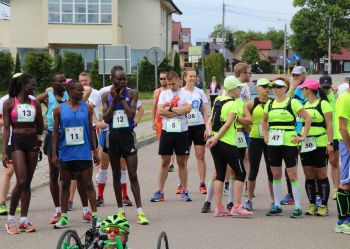 Pobiegli po krowę- Półmaraton Mleczny w Korycinie