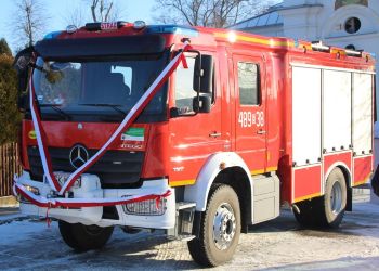 Uroczyste Przekazanie Samochodu Pożarniczego dla OSP w Krynkach