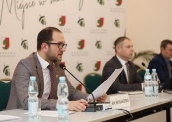 Dzięki owocnej współpracy samorządów w gminie Dąbrowa Białostocka, w powiecie sokólskim, powstają kolejne inwestycje.